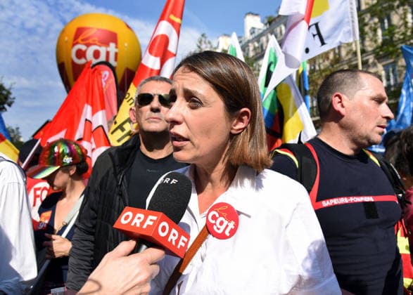 Marylise Leon At Public Service Demonstration For Working Conditions And Funding - Paris Sophie Binet cgt at the demonstration of Public Service for working conditions and increased funding for public services and to support the high school blockades in Paris, France on September 29, 2026. Photo by Alain Apaydin ABACAPRESS.COM Paris France  Copyright: xApaydinxAlain ABACAx