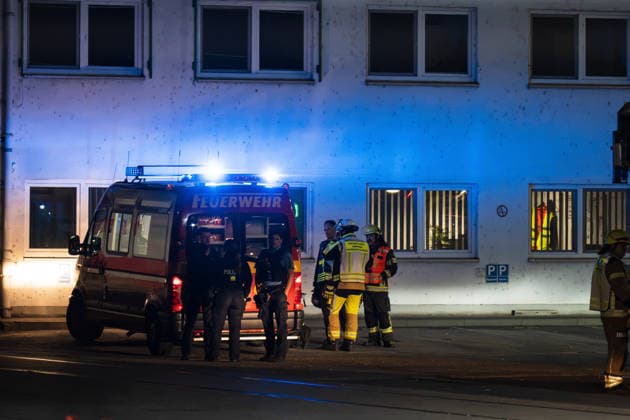 Battery Shredder in Flames; Smoke Reaches Rhineland-Palatinate; Millions in Damage On September 30, 2026, a shredder caught fire at a battery recycling plant in Ginsheim, Gustavsburg. The fire department responded with several fire com