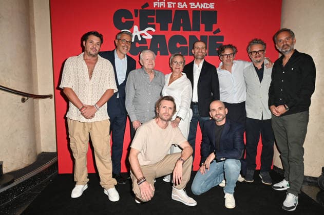 Fifi Et Sa Bande, C’etait Pas Gagne Premiere - Paris Philippe Lacheau, Pierre Lacheau, Gerard and Huguette Lacheau posing with producer Aurelien Combelles and directors Arnaud Louvet and Nicolas Lartigue at the premiere of the Canal Plus documentary series ‘Fifi et sa bande, c’etait pas gagne’ about actor Philippe Lacheau, held at Max Linder Panorama cinema, in Paris, France, on September 29th, 2026. Photo by Mireille Ampilhac ABACAPRESS.COM Paris France  Copyright: xAmpilhacxMireille ABACAx