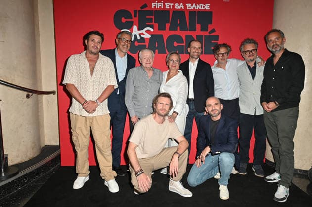Fifi Et Sa Bande, C’etait Pas Gagne Premiere - Paris Philippe Lacheau, Pierre Lacheau, Gerard and Huguette Lacheau posing with producer Aurelien Combelles and directors Arnaud Louvet and Nicolas Lartigue at the premiere of the Canal Plus documentary series ‘Fifi et sa bande, c’etait pas gagne’ about actor Philippe Lacheau, held at Max Linder Panorama cinema, in Paris, France, on September 29th, 2026. Photo by Mireille Ampilhac ABACAPRESS.COM Paris France  Copyright: xAmpilhacxMireille ABACAx