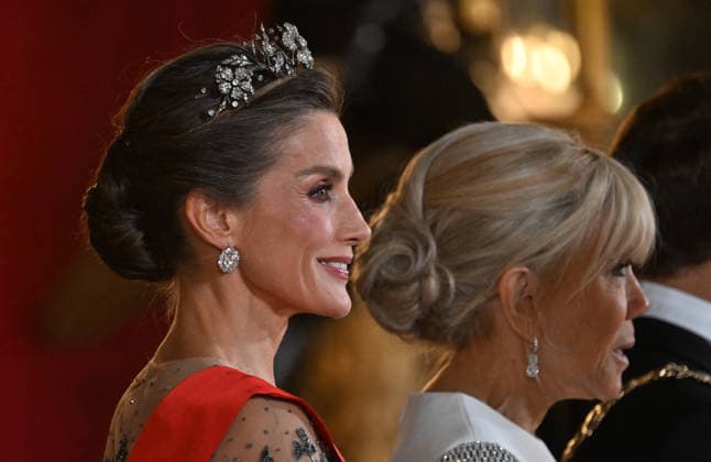 King Felipe VI of Spain, Queen Letizia of Spain, French President Emmanuel Macron, and his wife, First Lady Brigitte Macron, arrive at the gala dinner in honor of the French presidential couple at the Royal Palace in Madrid, Spain, on September 29, 2026. The French presidential couple is on a two-day official visit to Spain. Christian Liewig Bestimage King Felipe VI of Spain, Queen Letizia of Spain, French President Emmanuel Macron, and his wife, First Lady Brigitte Macron, arrive at the gala dinner in honor of the French presidential couple at the Royal Palace in Madrid, Spain, on September 29, 2026. The French presidential couple is on a two-day official visit to Spain. Madrid, Spain  Copyright: xChristianxLiewigx xBestimagexChristianxLiewigx xBestimagex