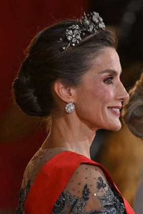 King Felipe VI of Spain, Queen Letizia of Spain, French President Emmanuel Macron, and his wife, First Lady Brigitte Macron, arrive at the gala dinner in honor of the French presidential couple at the Royal Palace in Madrid, Spain, on September 29, 2026. The French presidential couple is on a two-day official visit to Spain. Christian Liewig Bestimage King Felipe VI of Spain, Queen Letizia of Spain, French President Emmanuel Macron, and his wife, First Lady Brigitte Macron, arrive at the gala dinner in honor of the French presidential couple at the Royal Palace in Madrid, Spain, on September 29, 2026. The French presidential couple is on a two-day official visit to Spain. Madrid, Spain  Copyright: xChristianxLiewigx xBestimagexChristianxLiewigx xBestimagex