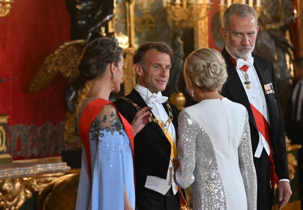 King Felipe VI of Spain, Queen Letizia of Spain, French President Emmanuel Macron, and his wife, First Lady Brigitte Macron, arrive at the gala dinner in honor of the French presidential couple at the Royal Palace in Madrid, Spain, on September 29, 2026. The French presidential couple is on a two-day official visit to Spain. Christian Liewig Bestimage King Felipe VI of Spain, Queen Letizia of Spain, French President Emmanuel Macron, and his wife, First Lady Brigitte Macron, arrive at the gala dinner in honor of the French presidential couple at the Royal Palace in Madrid, Spain, on September 29, 2026. The French presidential couple is on a two-day official visit to Spain. Madrid, Spain  Copyright: xChristianxLiewigx xBestimagexChristianxLiewigx xBestimagex