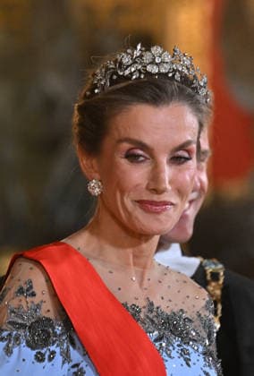King Felipe VI of Spain, Queen Letizia of Spain, French President Emmanuel Macron, and his wife, First Lady Brigitte Macron, arrive at the gala dinner in honor of the French presidential couple at the Royal Palace in Madrid, Spain, on September 29, 2026. The French presidential couple is on a two-day official visit to Spain. Christian Liewig Bestimage King Felipe VI of Spain, Queen Letizia of Spain, French President Emmanuel Macron, and his wife, First Lady Brigitte Macron, arrive at the gala dinner in honor of the French presidential couple at the Royal Palace in Madrid, Spain, on September 29, 2026. The French presidential couple is on a two-day official visit to Spain. Madrid, Spain  Copyright: xChristianxLiewigx xBestimagexChristianxLiewigx xBestimagex