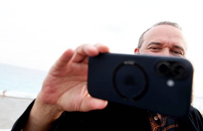 Vincent Perez Photocall for the film *Un jeu dangereux* at the 8th edition of the Cinéroman Festival in Nice on September 29, 2026 Jacovides Bebert Bestimage Photocall for the film *Un jeu dangereux* at the 8th edition of the Cinéroman Festival in Nice on September 29, 2026 Nice, France  Copyright: xDominiquexJacovidesx-xBrunoxBebertx xBestimagexDominiquexJacovidesx-xBrunoxBebertx xBestimagex