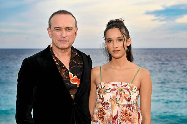 Vincent Perez and his daughter Tess at the photocall for the film *Un jeu dangereux* during the 8th edition of the Cinéroman Festival in Nice on September 29, 2026. Jacovides Bebert, Bestimage. Photocall for the film *Un jeu dangereux* at the 8th edition of the Cinéroman Festival in Nice on September 29, 2026, Nice, France  Copyright: xDominiquexJacovidesx-xBrunoxBebertx xBestimagexDominiquexJacovidesx-xBrunoxBebertx xBestimagex