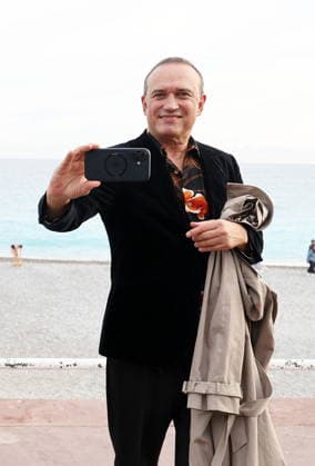 Vincent Perez Photocall for the film *Un jeu dangereux* at the 8th edition of the Cinéroman Festival in Nice on September 29, 2026 Jacovides Bebert Bestimage Photocall for the film *Un jeu dangereux* at the 8th edition of the Cinéroman Festival in Nice on September 29, 2026 Nice, France  Copyright: xDominiquexJacovidesx-xBrunoxBebertx xBestimagexDominiquexJacovidesx-xBrunoxBebertx xBestimagex