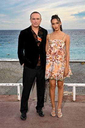 Vincent Perez and his daughter Tess at a photocall for the film *Un jeu dangereux* during the 8th edition of the Cinéroman Festival in Nice on September 29, 2026 Jacovides Bebert Bestimage Photocall for the film *Un jeu dangereux* at the 8th edition of the Cinéroman Festival in Nice on September 29, 2026, Nice, France  Copyright: xDominiquexJacovidesx-xBrunoxBebertx xBestimagexDominiquexJacovidesx-xBrunoxBebertx xBestimagex