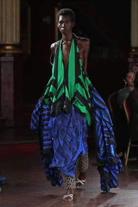 PFW - Torisheju Runway A model walks the runway during the Torisheju Womenswear Spring Summer 2027 show at Musée de l armée as part of Paris Fashion Week on September 29, 2026 in Paris, France. Photo by Alain-Gil Gonzalez ABACAPRESS..COM Paris France  Copyright: xGonzalezxAlain-Gil ABACAx