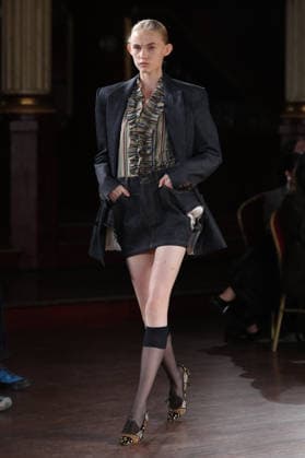 PFW - Torisheju Runway A model walks the runway during the Torisheju Womenswear Spring Summer 2027 show at Musée de l armée as part of Paris Fashion Week on September 29, 2026 in Paris, France. Photo by Alain-Gil Gonzalez ABACAPRESS..COM Paris France  Copyright: xGonzalezxAlain-Gil ABACAx