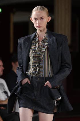 PFW - Torisheju Runway A model walks the runway during the Torisheju Womenswear Spring Summer 2027 show at Musée de l armée as part of Paris Fashion Week on September 29, 2026 in Paris, France. Photo by Alain-Gil Gonzalez ABACAPRESS..COM Paris France  Copyright: xGonzalezxAlain-Gil ABACAx