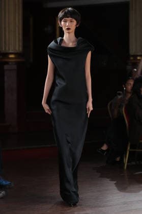 PFW - Torisheju Runway A model walks the runway during the Torisheju Womenswear Spring Summer 2027 show at Musée de l armée as part of Paris Fashion Week on September 29, 2026 in Paris, France. Photo by Alain-Gil Gonzalez ABACAPRESS..COM Paris France  Copyright: xGonzalezxAlain-Gil ABACAx