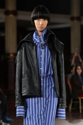 PFW - Torisheju Runway A model walks the runway during the Torisheju Womenswear Spring Summer 2027 show at Musée de l armée as part of Paris Fashion Week on September 29, 2026 in Paris, France. Photo by Alain-Gil Gonzalez ABACAPRESS..COM Paris France  Copyright: xGonzalezxAlain-Gil ABACAx