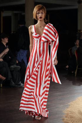 PFW - Torisheju Runway A model walks the runway during the Torisheju Womenswear Spring Summer 2027 show at Musée de l armée as part of Paris Fashion Week on September 29, 2026 in Paris, France. Photo by Alain-Gil Gonzalez ABACAPRESS..COM Paris France  Copyright: xGonzalezxAlain-Gil ABACAx