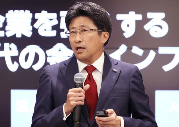 September 30, 2026, Tokyo, Japan - Japan s mega bank Mizuho Financial Group president Masahiro Kihara announces e-commerce giant Rakuten will issue the corporate credit card Rakuten Business Card Platinum on October 1 at a press conference in Tokyo on Wednesday, September 30, 2026. The new credit card is co-developed by Rakuten Card and Mizuho Financial Group s Upsider and credit limit is up to 1 billion yen while annual fee is free. (photo by Yoshio Tsunoda AFLO)  aflo_352093982