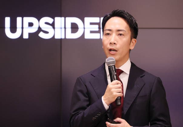 September 30, 2026, Tokyo, Japan - Japan s megabank Mizuho Financial Group s fintech company Upsider president Toru Miyagi announces Japan s e-commerce giant Rakuten will issue the corporate credit card Rakuten Business Card Platinum on October 1 at a press conference in Tokyo on Wednesday, September 30, 2026. The new credit card is co-developed by Rakuten Card and Mizuho Financial Group s Upsider and credit limit is up to 1 billion yen while annual fee is free. (photo by Yoshio Tsunoda AFLO)  aflo_352093991