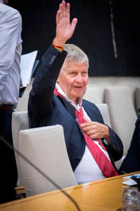 Epstein Hearing Begins in the Storting, Oslo, September 30, 2026 Former Minister of Climate and the Environment and Minister of Development Erik Solheim during the Storting’s Control and Constitutional Committee’s public hearing on practices at the Ministry of Foreign Affairs and Jeffrey Epstein’s network in Norway. Photo: Heiko Junge, NTB, Oslo, Norway, Y8CI234WPBo, EDITORIAL USE  Copyright: xHeikoxJungex xNTBx