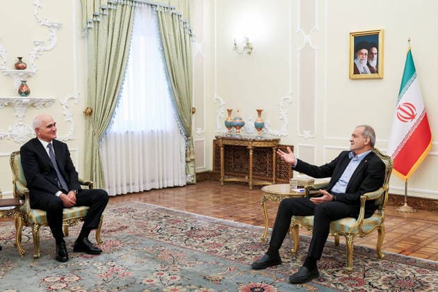 September 29, 2026, Tehran, Iran: Iranian President Masoud Pezeshkian (R) meets Azerbaijan s Deputy Prime Minister Shahin Mustafayev at the presidential office in Tehran, Iran, on September 29, 2026. Tehran Iran - ZUMAi98_ 20260929_zih_i98_001 Copyright: xIranianxPresidencyx