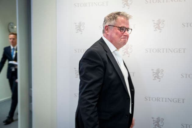 Epstein Hearing Begins in the Storting, Oslo, September 30, 2026. Committee Chair Per Willy Amundsen arrives at the Storting’s Control and Constitutional Committee’s public hearing on practices at the Ministry of Foreign Affairs and Jeffrey Epstein’s network in Norway. Photo: Heiko Junge, NTB, Oslo Norway 7SxVTnWnUKI EDITORIAL USE ONLY Ref BNC POL7SxVTnWnUKI jpg  Copyright: xHeikoxJungex xNTBx