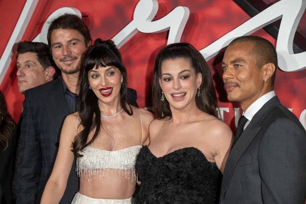 Amazon MGM Studios Verity New York Premiere, New York, NY, USA - 29 Sep (L-R) Michael Showalter, Josh Hartnett, Dakota Johnson, Anne Hathaway and Ismael Cruz Cordova attend Celebrities attend Amazon MGM Studios Verity New York Premiere at AMC Lincoln Square 13 on September 29, 2026 in New York City. New York United States Copyright: xRonxAdarx xSOPAxImagesx Ron-Adar-1455069