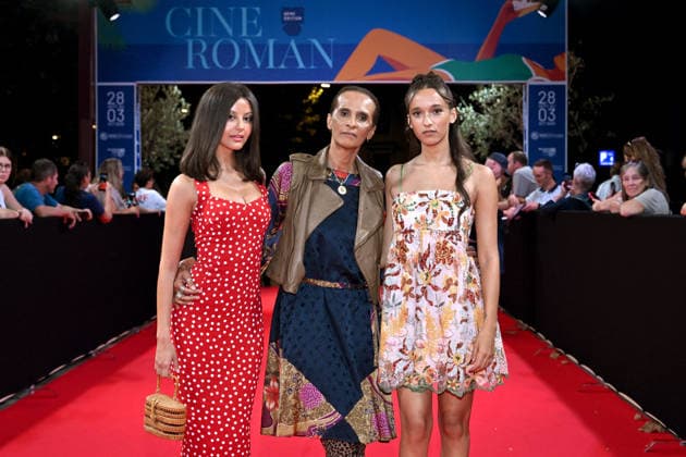 Zahia Dehar, Karine Silla and her daughter Tess Red carpet at the 8th edition of the Cinéroman Festival in Nice on September 29, 2026 Jacovides Bebert Bestimage Red carpet at the 8th edition of the Cinéroman Festival in Nice on September 29, 2026 Nice, France  Copyright: xBrunoxBebertx xDominiquexjacovidesx xBestimagexBrunoxBebertx xDominiquexjacovidesx xBestimagex