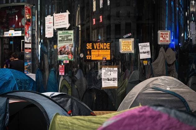 September 30, 2026, Madrid, Madrid, SPAIN: Thousands of protesters come out to defend the social encampment in Puerta del Sol square, Madrid, where various groups and social movements have set up to defend the universal right to housing and denounce the current system. Madrid SPAIN - ZUMAc270 20260930_zip_c270_006 Copyright: xDavidxCruzxSanzx
