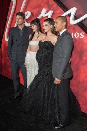 Amazon MGM Studios Verity New York Premiere, New York, NY, USA - 29 Sep (L-R) Josh Hartnett, Dakota Johnson, Anne Hathaway and Ismael Cruz Cordova attend Celebrities attend Amazon MGM Studios Verity New York Premiere at AMC Lincoln Square 13 on September 29, 2026 in New York City. New York United States Copyright: xRonxAdarx xSOPAxImagesx Ron-Adar-1455067