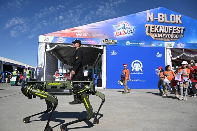TEKNOFEST Southeast in Turkiye s Sanliurfa SANLIURFA, TURKIYE - SEPTEMBER 30 : TEKNOFEST Southeast, world s largest aviation, space, and technology festival opens its doors to visitors at the Sanliurfa GAP Airport for its 15th edition in Sanliurfa, Turkiye on September 30, 2026. Harun Ozalp Anadolu Sanliurfa Turkey. Editorial use only. Please get in touch for any other usage.  Copyright: x2026xAnadoluxHarunxOzalpx