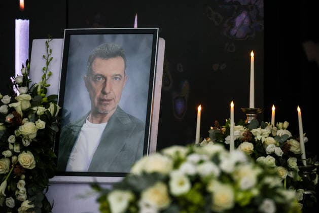 RUSSIA, MOSCOW - SEPTEMBER 30, 2026: A portrait of late Sergei Sosedov, a music critic, is seen during a farewell ceremony at Troyekurovskoye Cemetery Moscow Russia  - ZUMAt113 20260930_zaa_t113_030 Copyright: xArtyomxGeodakyanx
