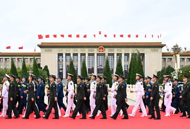 (260930) -- BEIJING, Sept. 30, 2026 -- A ceremony to present flower baskets to fallen national heroes to mark Martyrs Day is held at Tian anmen Square in Beijing, capital of China, Sept. 30, 2026. ) CHINA-BEIJING-MARTYRS DAY-FLOWER BASKETS PRESENTING-CEREMONY (CN) ShenxHong 