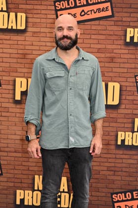 Photocall for the film *Nuda Propiedad* in Madrid. Film director Alberto Utrera poses during the presentation of the film *Nuda Propiedad* at the Vincci Soho Hotel on September 30, 2026, in Madrid, Spain PHOTOCALL MOVIE NUDA PROPIEDAD SEPTEMBER 30, 2026 José Madrid Madrid Spain  Copyright: xJosÃ xOlivax 7809812