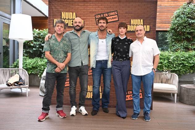 Photocall for the film *Nuda Propiedad* in Madrid: David Lorente, Alberto Utrera, Maxi Iglesias, Susana Abaitua, and Pepe Viyuela pose during the presentation of the film *Nuda Propiedad* at the Vincci Soho Hotel on September 30, 2026, in Madrid, Spain PHOTOCALL FOR THE MOVIE NUDA PROPIEDAD SEPTEMBER 30, 2026 José Madrid Madrid, Spain  Copyright: xJosÃ xOlivax 7809834