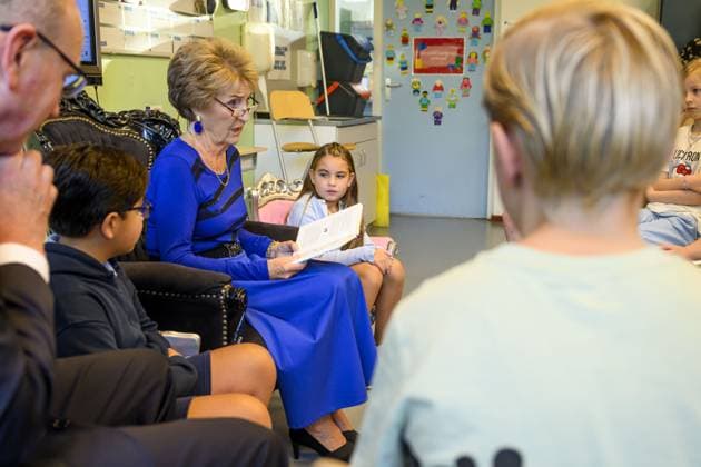 Apeldoorn, The Netherlands, 2026-09-30 08:40:24 APELDOORN , 30-09-2026, KBS Hertog van Gelre Princess Margriet reads aloud during Children s Book Week at KBS Hertog van Gelre in Apeldoorn. After the opening of Children s Book Week, Princess Margriet reads to the pupils of group 6B. The theme of Children s Book Week is Spotlight on! . KBS Hertog van Gelre has approximately 370 pupils, divided into 16 groups. PHOTO: NLBeeld Patrick van Emst Credit: NL Beeld Patrick van Emst  Copyright: xx x