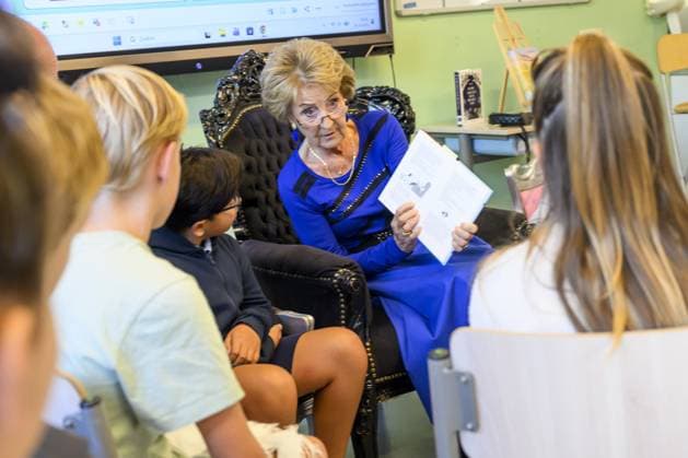 Apeldoorn, The Netherlands, 2026-09-30 08:42:33 APELDOORN , 30-09-2026, KBS Hertog van Gelre Princess Margriet reads aloud during Children s Book Week at KBS Hertog van Gelre in Apeldoorn. After the opening of Children s Book Week, Princess Margriet reads to the pupils of group 6B. The theme of Children s Book Week is Spotlight on! . KBS Hertog van Gelre has approximately 370 pupils, divided into 16 groups. PHOTO: NLBeeld Patrick van Emst Credit: NL Beeld Patrick van Emst  Copyright: xx x