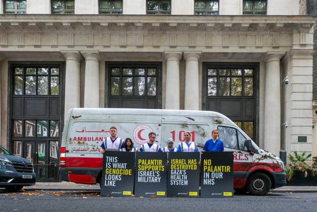. 30 09 2026. London, United Kingdom. Amnesty International UK¯ Protest Palantir. A life-size Palestinian ambulance, riddled with bullet holes and partially blown apart, on the doorstep of Palantir s London headquarters, as campaigners call on the Government not to extend its NHS England contract with the controversial US technology company.  xMartynxWheatleyx xi-Imagesx IIM-27032-0011