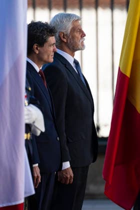 Czech President Petr Pavel, right, and Romanian President Nicusor Dan, left, during the welcoming ceremony at the Prague Castle, in Prague, Czech Republic, on September 30, 2026. (CTKxPhoto MichalxKamaryt) CTKPhotoP2026093003632  CTKPhotoP2026093003632
