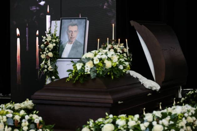 RUSSIA, MOSCOW - SEPTEMBER 30, 2026: A portrait of late music critic Sergei Sosedov, is seen during a farewell ceremony at Troyekurovskoye Cemetery Moscow Russia  - ZUMAt113 20260930_zaa_t113_062 Copyright: xArtyomxGeodakyanx