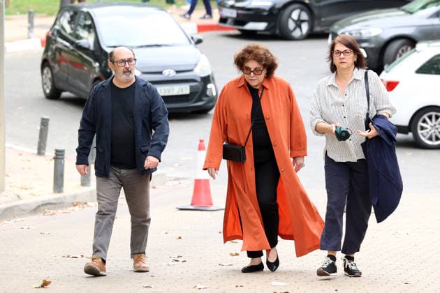 Family and friends bid farewell to filmmaker Gonzalo Suárez Actress Charo López arrives at the funeral home to say her final goodbye to filmmaker Gonzalo Suárez on September 30, 2026, in Madrid, Spain CELEBRITIES FUNERAL HOME DEATH FILMMAKER Ángel Díaz Brin Madrid Madrid Spain  Copyright: xÃngelxDiazxBrinasx 7809972