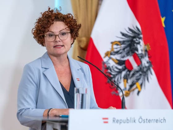 September 30, 2026, Press Reception Following the Cabinet Meeting 004 *Zehetner* on September 30, 2026, at the press reception following the federal government’s cabinet meeting at the Federal Chancellery in Vienna, Vienna, Austria