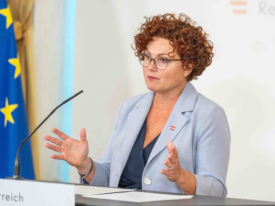 September 30, 2026, Press Reception Following the Cabinet Meeting 008 *Zehetner* on September 30, 2026, at the press reception following the Federal Government’s Cabinet meeting at the Federal Chancellery in Vienna, Vienna, Austria