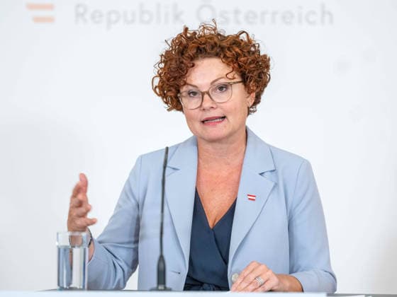September 30, 2026, Press Reception Following the Cabinet Meeting 009 *Zehetner* on September 30, 2026, at the press reception following the Federal Government’s Cabinet meeting at the Federal Chancellery in Vienna, Vienna, Austria