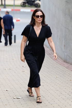 Family and friends bid farewell to filmmaker Gonzalo Suárez. Actress Aitana Sánchez Gijón arrives at the funeral home to say her final goodbyes to filmmaker Gonzalo Suárez, on September 30, 2026, in Madrid, Spain CELEBRITIES FUNERAL HOME DEATH FILMMAKER Ángel Díaz Brin Madrid Madrid Spain  Copyright: xÃngelxDiazxBrinasx 7810003