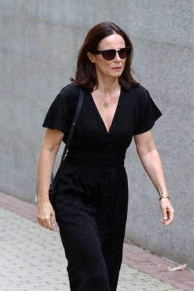 Family and friends bid farewell to filmmaker Gonzalo Suárez. Actress Aitana Sánchez Gijón arrives at the funeral home to say her final goodbyes to filmmaker Gonzalo Suárez, on September 30, 2026, in Madrid, Spain CELEBRITIES FUNERAL HOME DEATH FILMMAKER Ángel Díaz Brin Madrid Madrid Spain  Copyright: xÃngelxDiazxBrinasx 7810007