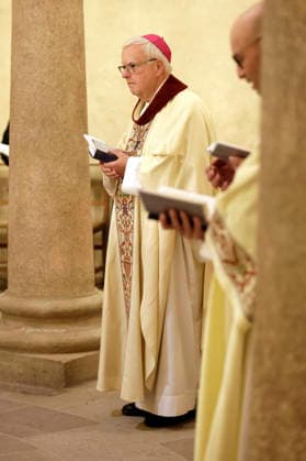 Heiner Koch at the worship service on the third day of the fall plenary assembly of the German Bishops Conference at St. Michael s Church in Fulda, September 30, 2026 Foto:xP.xBackx xFuturexImagex bischofskonferenz_6704