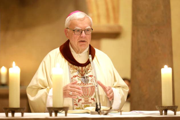 Heiner Koch at the worship service on the third day of the fall plenary assembly of the German Bishops Conference at St. Michael s Church in Fulda, September 30, 2026 Foto:xP.xBackx xFuturexImagex bischofskonferenz_6709