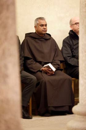 Father Joshy Pottackal, O.Carm., during the Mass on the third day of the fall plenary assembly of the German Bishops Conference at St. Michael s Church in Fulda, September 30, 2026 Foto:xP.xBackx xFuturexImagex bischofskonferenz_6725