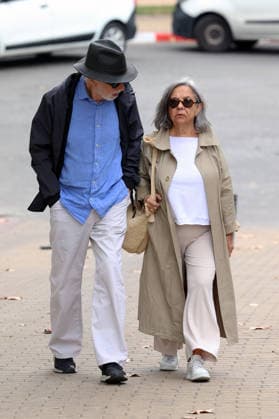 Family and friends bid farewell to filmmaker Gonzalo Suárez. Actor Fernando Trueba and Cristina Huete arrive at the funeral home to say their final goodbyes to filmmaker Gonzalo Suárez on September 30, 2026, in Madrid, Spain CELEBRITIES FUNERAL HOME DEATH FILMMAKER Ángel Díaz Brin Madrid Madrid Spain  Copyright: xÃngelxDiazxBrinasx 7810072