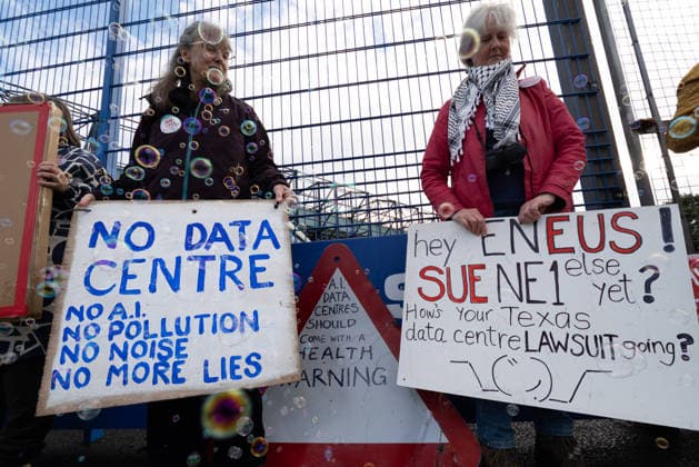 September 30, 2026, Kilmarnock, Scotland, UK: The Reject Hunterston Data Centre Campaign Group and Hurlford Rufus Data Centre Community Group held a protest outside a B2B business event in Kilmarnock. Both groups are campaigning against proposed hyperscale data centres in their local areas and sought to convey to the Ayrshire Chamber of Commerce and businesses attending the event, including Eneus Energy, the company behind the proposed 500MW Hunterston hyperscale data centre, that local communities oppose the developments. Kilmarnock UK - ZUMAs357 20260930_zip_s357_006 Copyright: xCameronxScottx