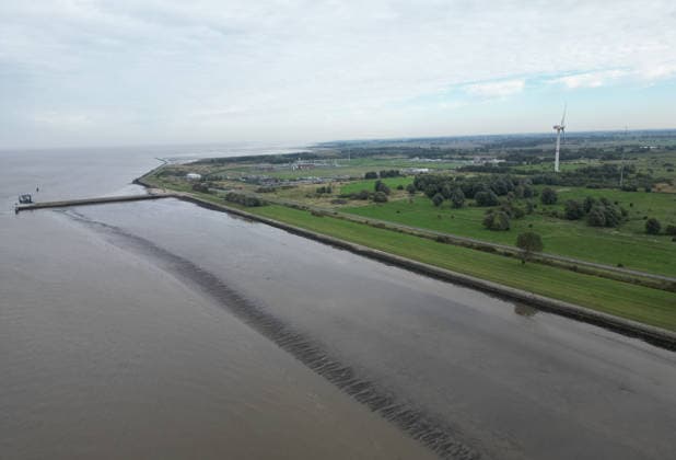 A military port for the Navy is to be built at Rysumer Nacken. View of Rysumer Nacken. A new military port for the Navy is to be built in Emden, East Frisia. The new naval port will require 40 Copyright: xdiebildwerftx
