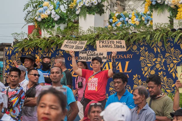 September 30, 2026, Quezon City, Quezon, Philippines: Hundreds of Filipinos took to the streets of Manila to support the Public Transportation Workers such as drivers and operators as they end their 2-day strike against rising fuel costs. The protest in Manila is one of the many protests and strikes happening across the country as oil prices continue to soar, days after the approved increase of fare in public transportaion. Quezon City Philippines - ZUMAy102 20260930_zip_y102_003 Copyright: xKenosisxYapx